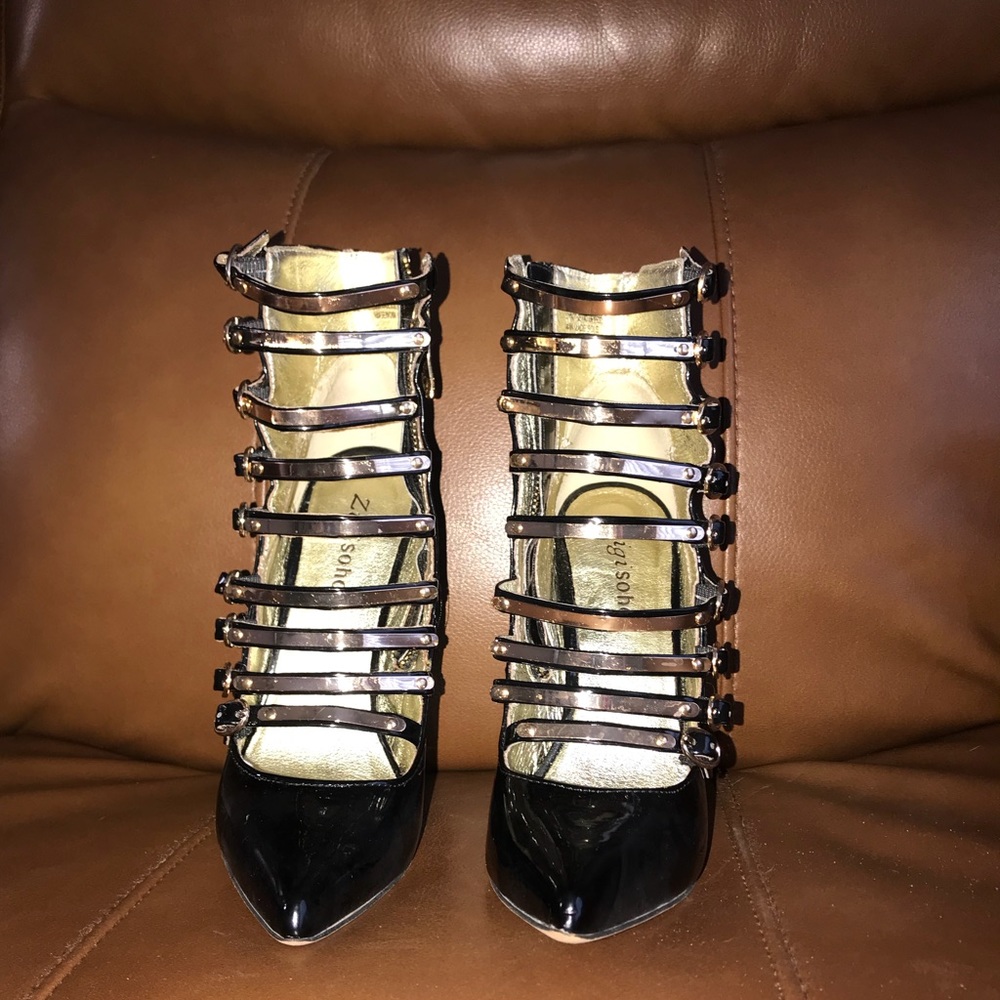 Gladiator patent heels